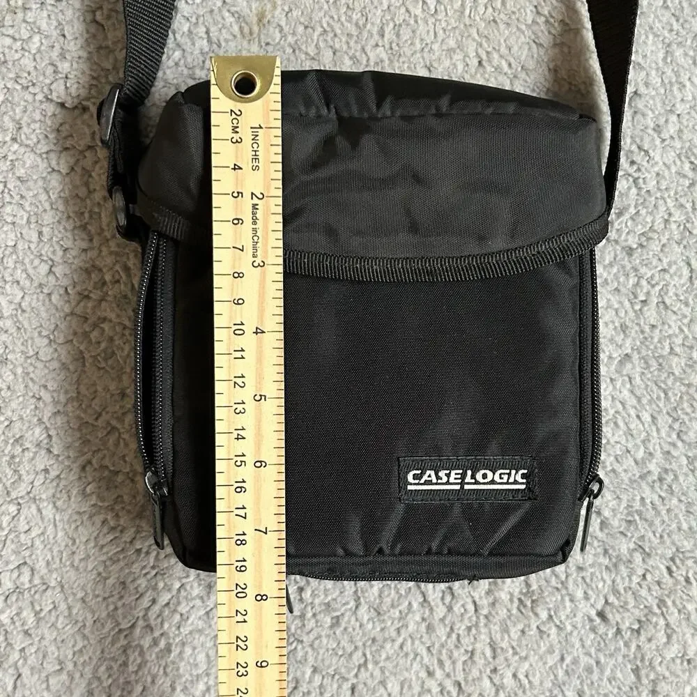 Case Logic Walkman CD Player Case Bag Vtg Retro Zippered Black Camera PDA Strap